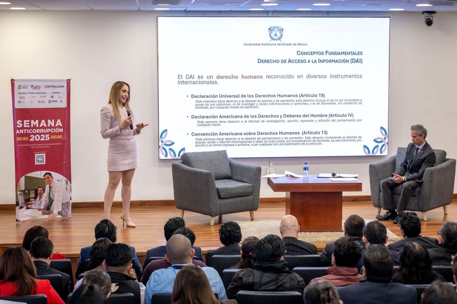 Consejera Jurídica de UAEMéx, Evangelina Sales, participó en Semana Anticorrupción de la Secretaría de la Contraloría