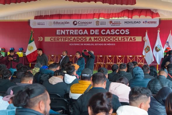 Edomex entrega mil cascos certificados y suma 70 mil motociclistas capacitados en 2025