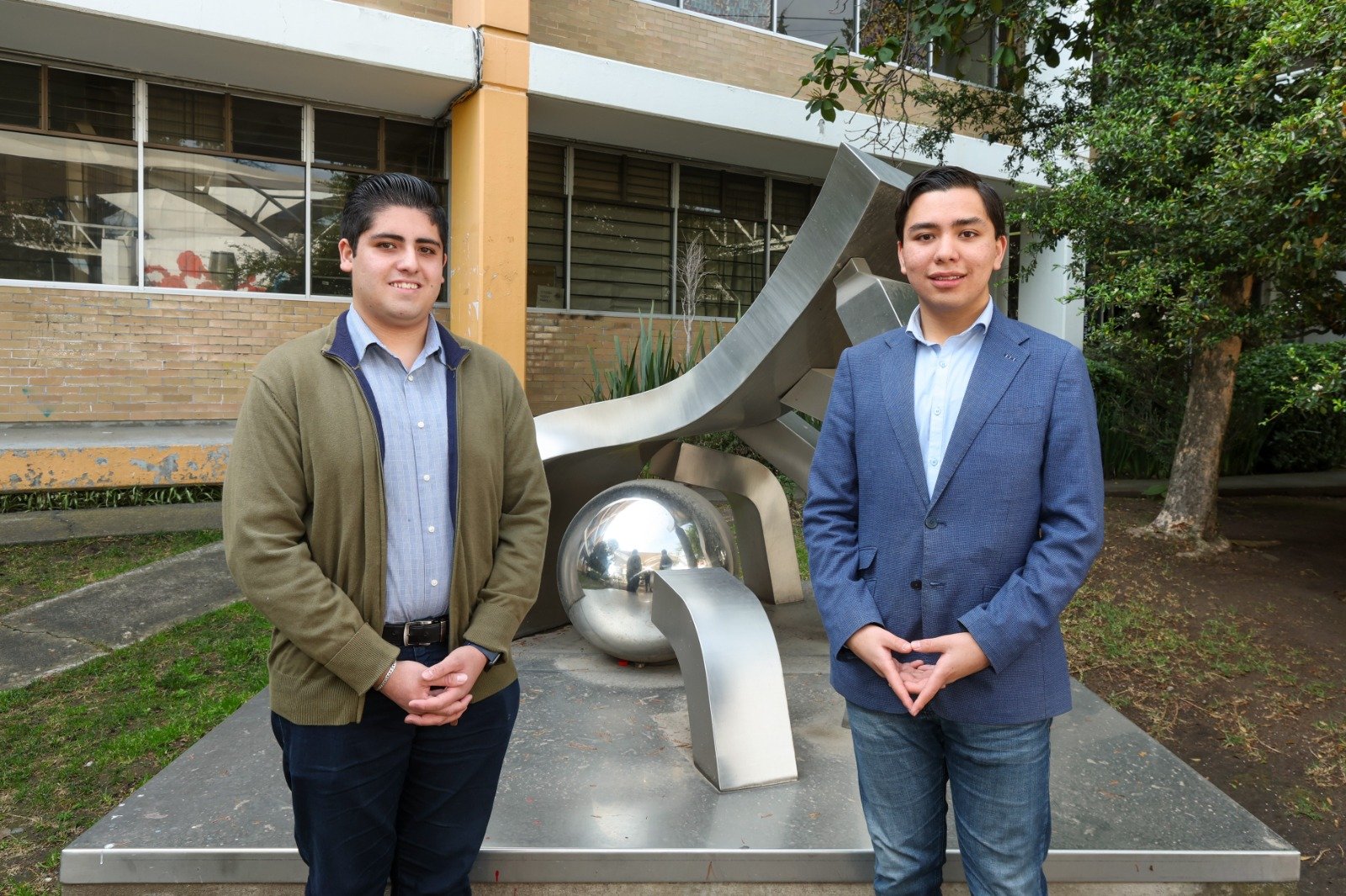 Juventudes universitarias fortalecen la democracia y reciben el Premio Municipal de la Juventud 2025